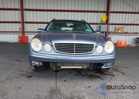 2005 Mercedes-Benz E 500 4Matic z USA, uszkodzony, nr VIN WDBUH83JX5X176869